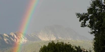 Pensionen - Umgebungsschwerpunkt: Fluss - Raufen (Seeboden am Millstätter See) - Regenbogen über dem Drautal. - Waldpension Ranner