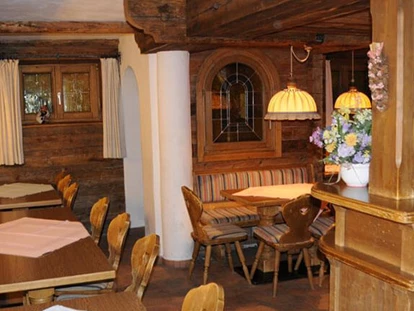 Pensionen - Frühstück: Frühstücksbuffet - Aurach bei Kitzbühel - Pension Lederergütl