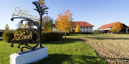 Pensionen - Garten - Mickstetten - Herbst - Bauernhofpension Herzig zu Laah