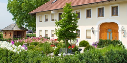 Pensionen - Kühlschrank - Feldkirchen an der Donau - Eingangsbereich Bauernhofpension Herzog zu Laah - Bauernhofpension Herzig zu Laah