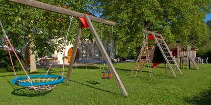 Pensionen - Terrasse - Oberweitrag - Kinderspielplatz - Bauernhofpension Herzig zu Laah