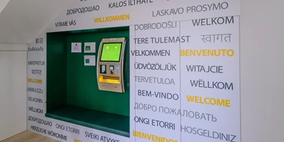 Pensionen - weitere Verpflegungsmöglichkeiten: Mittagessen - Oberbairing - Checkin Automat im EG - 24/7 Zimmer Asten