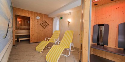 Pensionen - Garten - Schönberg im Stubaital - Sauna und Infrarotkabine - Landhaus Hofer