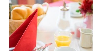 Pensionen - Frühstück: serviertes Frühstück - Mutters - Gästeheim Schöpf