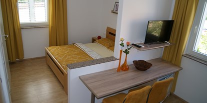 Pensionen - Umgebungsschwerpunkt: Stadt - Kroatien - Zimmer Nr. 8 im erstem Stock - Zimmer Magdalena Krk