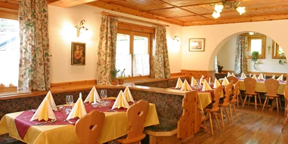 Pensionen - Restaurant - Bam - Aufenthaltsraum - Pension Sonneck KG
