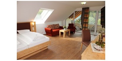 Pensionen - weitere Verpflegungsmöglichkeiten: Abendessen - Mühlenbach - Barrierefreie Suite Adlerhorst mit 2 Doppelzimmer - Landgasthof Adler-Pelzmühle