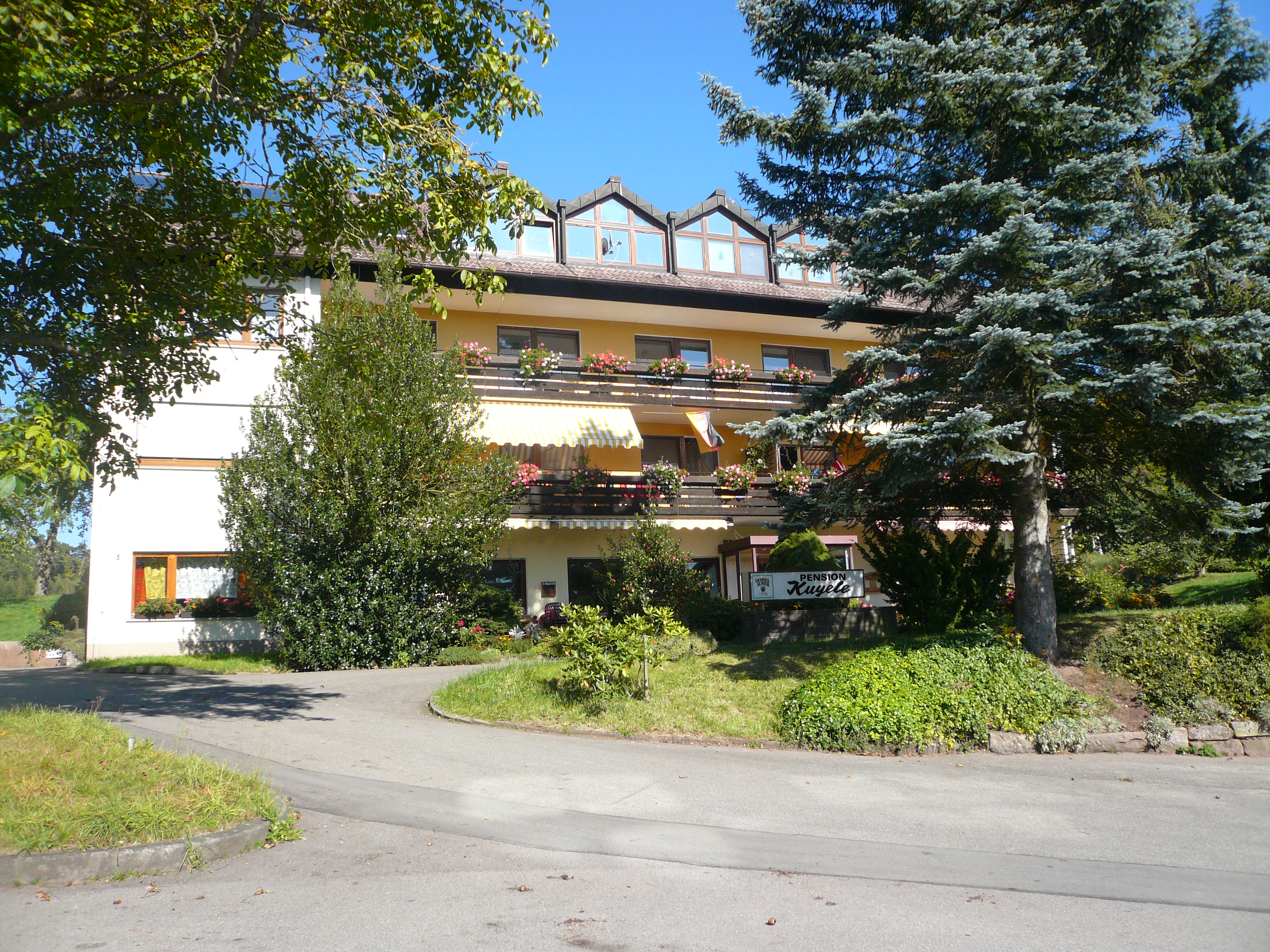 Frühstückspension - Hausansicht - Pension Kugele