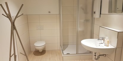 Pensionen - Gerlingen - Badezimmer - Dorien Zimmervermietung