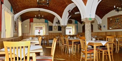 Pensionen - weitere Verpflegungsmöglichkeiten: Abendessen - Matzing (Seeham) - Stiftsgasthof Hochburg