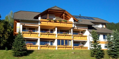 Pensionen - Umgebungsschwerpunkt: See - Oberösterreich - Haus Löger im Süden Oberösterreichs mit traumhafter Aussicht auf die Berge - Haus Löger Apartments