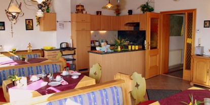 Pensionen - Terrasse - Oberösterreich - Frühstücksraum auf Anfrage für Gruppen - Haus Löger Apartments