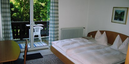 Pensionen - Balkon - Obertraun - Ferienwohnung Nr.10, für 2 Gäste, ca. 40 qm - Gästehaus Sonnenwinkel