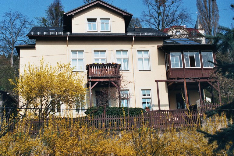 Frühstückspension - Außenansicht Pension Landhaus Maria am Blauen Wunder - Pension Landhaus Maria am Blauen Wunder 
