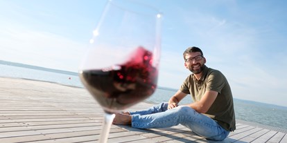 Pensionen - Art der Pension: Weingut mit Zimmervermietung - Mörbisch am See - See - Weingut - Gästezimmer Nekowitsch