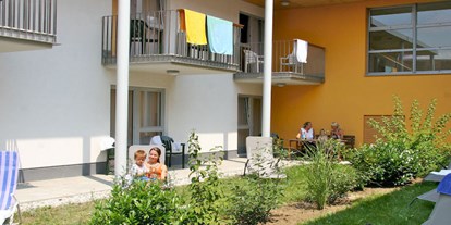 Pensionen - Garten - Lockenhaus - Innenhof - Thermenhof Lutzmannsburg