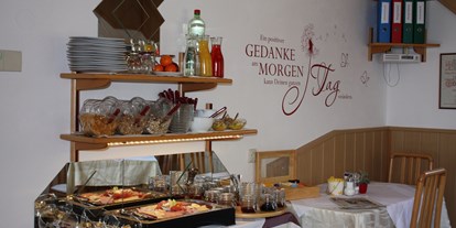 Pensionen - Terrasse - Frühstücksbuffet - Gästehaus Adelmann
