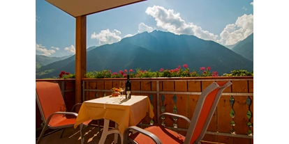 Pensionen - Terrasse - Italien - Panoramablick vom Balkon - Gasthaus Jaufenblick & Ferienhaus Engele