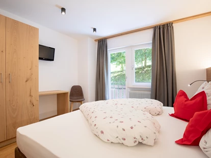 Pensionen - Umgebungsschwerpunkt: Berg - Blumau (Trentino-Südtirol) - Zimmer 2 Panoramasuite Apartment  DIAMANTIDI - Haus Christian 
