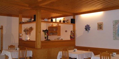 Pensionen - Restaurant - Haslau an der Donau - Pension & Weingut Gangl - Frühstücks- und Aufenthaltsraum - Pension & Weingut Gangl