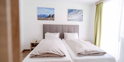 Pensionen - Schlafzimmer im Hohe Burg Appartement - Alpengasthof Hohe Burg