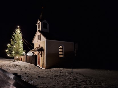 Pensionen - Umgebungsschwerpunkt: am Land - Kolsass - Weihnachtliche Stimmung in Trins - Alpengasthof Hohe Burg