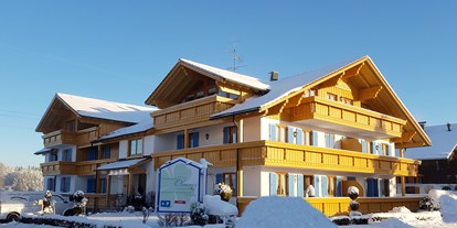 Pensionen - WLAN - Immenstadt im Allgäu - Landhaus Ohnesorg im Winter - Landhaus Ohnesorg