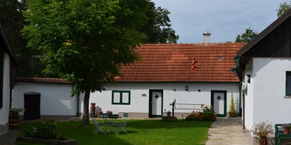 Pensionen - Garage für Zweiräder - St. Wolfgang (Weitra) - Geschlossener Innenhof - Landhaus Lunkowitz