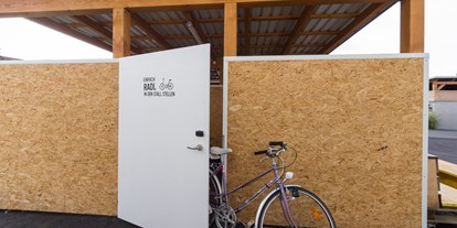 Pensionen - Kühlschrank - Niederösterreich - Einfach das Radl in den Stall stellen - Smart Motel