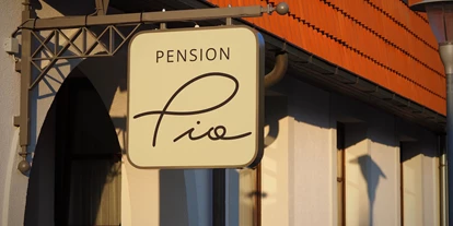 Pensionen - Terrasse - Dornberg - Haus Außen- bzw. Straßenansicht - Pension Pia