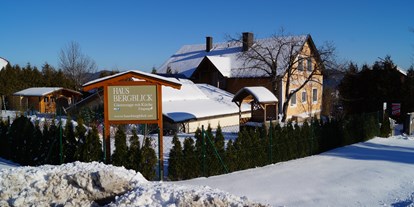 Pensionen - Umgebungsschwerpunkt: am Land - Nöstach - auch im Winter durchgehender Betrieb - Haus Bergblick