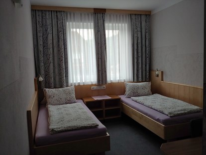 Pensionen - Umgebungsschwerpunkt: Fluss - Zweibett Zimmer - Gästehaus Eder