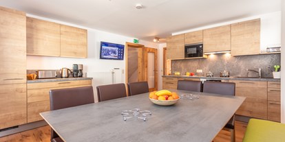 Pensionen - WLAN - Dienten am Hochkönig - Appartment 3 - Küche - Apartments Salzburgerhof