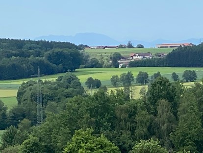 Pensionen - Frühstück: Frühstücksbuffet - Pastetten - Blick in die Berge ,Landschaftsimpression - Pension am Weberhof
