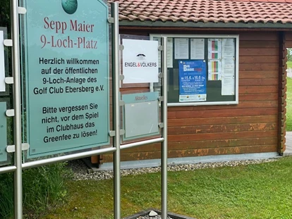 Pensionen - Kühlschrank - Maitenbeth - Der Sepp-Maier-Platz - Pension am Weberhof
