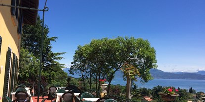 Pensionen - Garten - Italien - Unsere Terrasse mit wunderschoenem Seeblick  - Villa Schindler