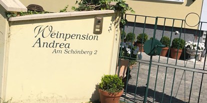 Pensionen - Garten - Klostertal - Willkommen in der Weinpension Andrea - Weinpension Andrea