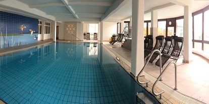 Pensionen - Pool - Oberlimbach - Hallenbad im Hotel - Ferienapartment  im Biodorf Bad Waltersdorf