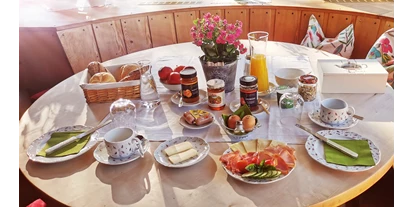 Pensionen - Frühstück: serviertes Frühstück - Ladau - FRÜHSTÜCK - HOCHDÜRRNBERG Bed and Breakfast