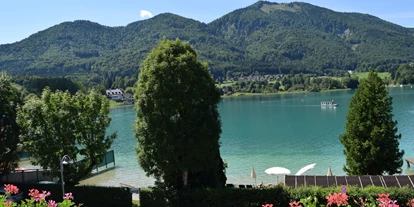 Pensionen - Umgebungsschwerpunkt: am Land - Brunn (Straßwalchen) - Blick vom Balkon über den See - Pension Salzburger Hof
