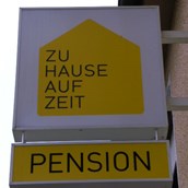 Frühstückspension - "Zu Hause auf Zeit GmbH" + 5 Wohnungen