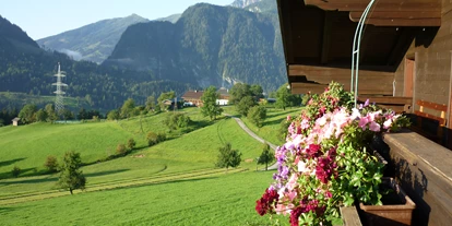 Pensionen - Umgebungsschwerpunkt: Berg - Österreich - Ausblick vom Balkon Richtung Süden - Bio-Bauernhof Reitmayrgut