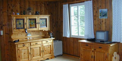 Pensionen - Kühlschrank - Laas (Fresach) - Wohnzimmer - Fewo-Haupt