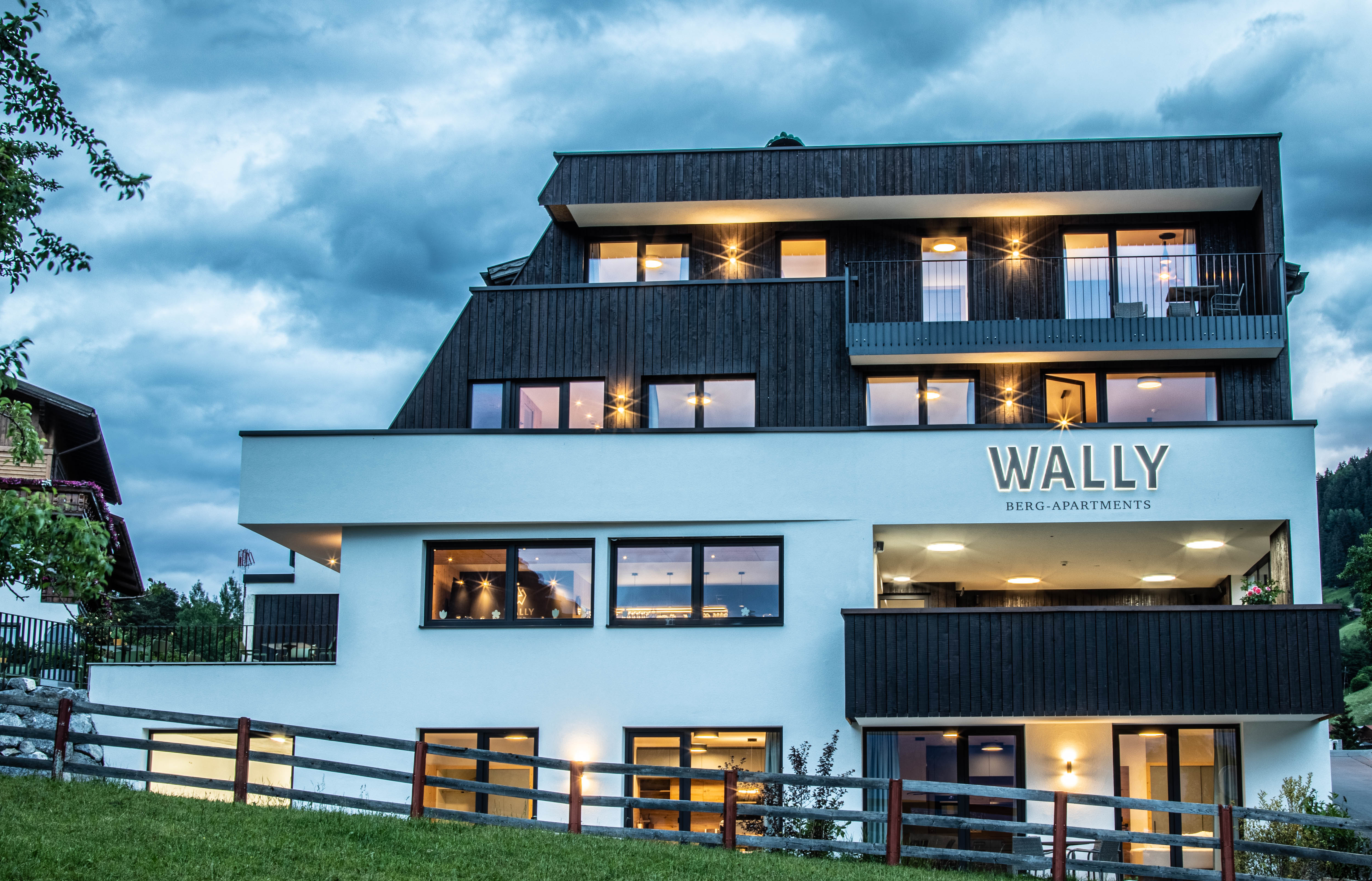 Frühstückspension - Hotel außen - Wally Berg-Apartments