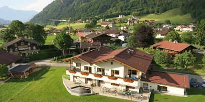 Pensionen - Umgebungsschwerpunkt: Berg - Pertisau - unser Ferienhaus das im Jahr 2011 erstmals Gäste empfangen hat, aus der Vogelperspektive - Ferienhaus Zillertal