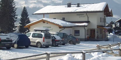 Pensionen - Umgebungsschwerpunkt: Berg - Fügenberg - Parkplatz ist bei uns auch genug vorhanden und kostenlos, für Rad- oder Motorradfahrer wird auch gerne die Garage zur Verfügung gestellt - Ferienhaus Zillertal