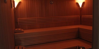 Pensionen - Fügen - Sauna, Infrarotkabiene, Ruheraum, Heubett und ein kleiner Whirlpool im Freien lassen den Tag schön ausklingen - Ferienhaus Zillertal