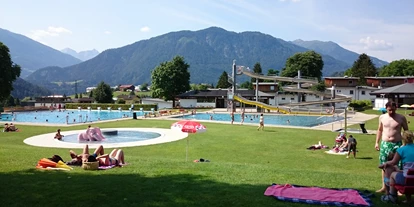 Pensionen - Parkplatz: kostenlos bei der Pension - Fendels - Schwimmbad Imst - Apart Haus Florian Imst Tirol