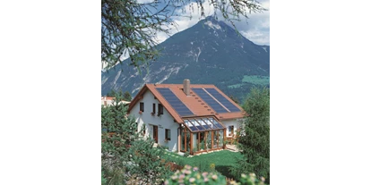 Pensionen - Terrasse - Fendels - Haus Florian Tirol mit Hausberg "Tschirgant" - Apart Haus Florian Imst Tirol