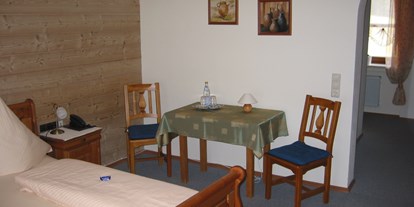 Pensionen - weitere Verpflegungsmöglichkeiten: Abendessen - Neuburg am Inn - Waldpension Jägerstüberl